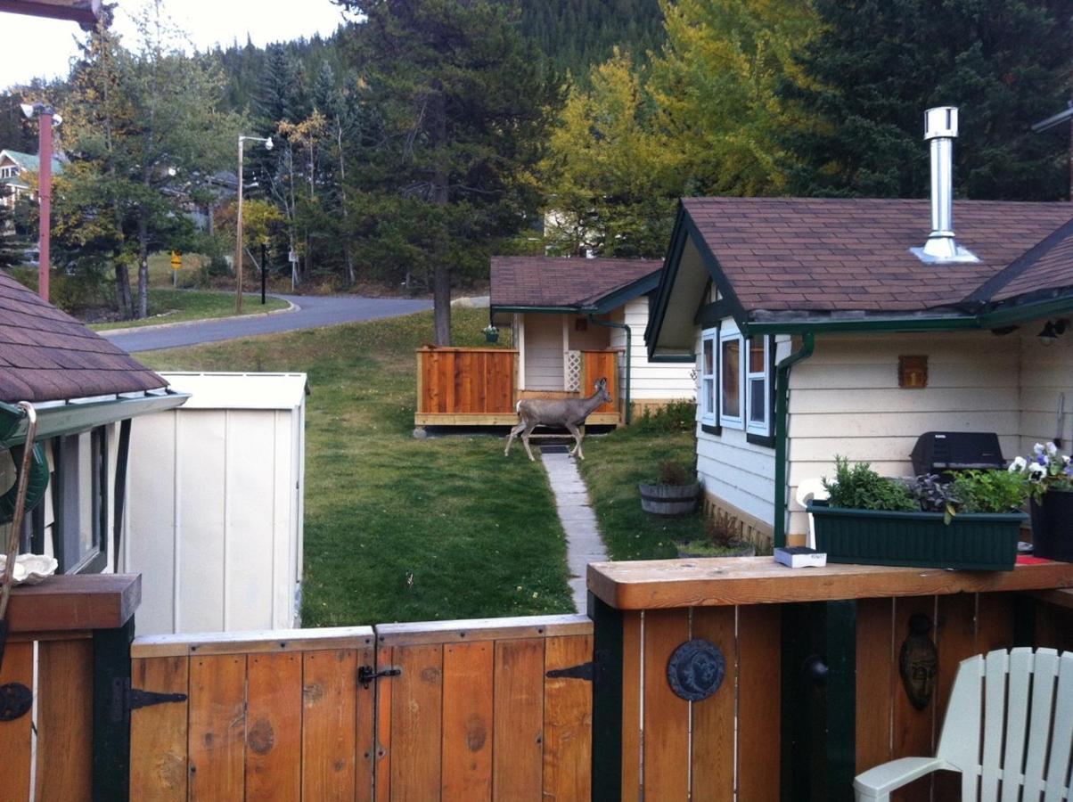 Hillside Bungalows Banff Eksteriør billede